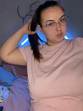 AlyaX X online show from May 2026 12:06:01 PM
