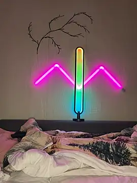 AlyaX X online show from March 2026 08:08:01 PM