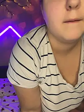 AlyaX X online show from February 2026 10:30:02 PM