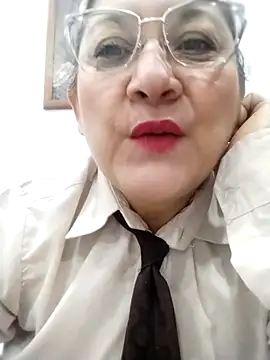 Snapshot of JULIETA_21- chatting on February 2026 12:06:02 PM JULIETA 21- online show from February 2026 12:06:02 PM