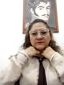 Snapshot of JULIETA_21- chatting on February 2026 12:06:02 PM JULIETA 21- online show from February 2026 12:06:02 PM