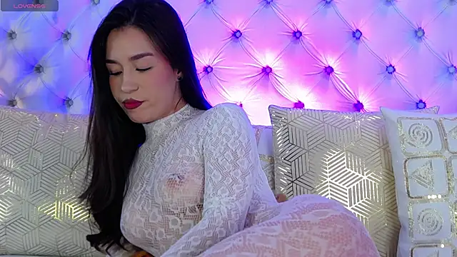 TamaraGreys online show from February 2026 01:33:02 PM