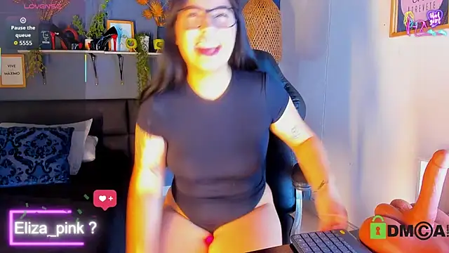 eliza pink24 online show from April 2026 06:44:02 PM