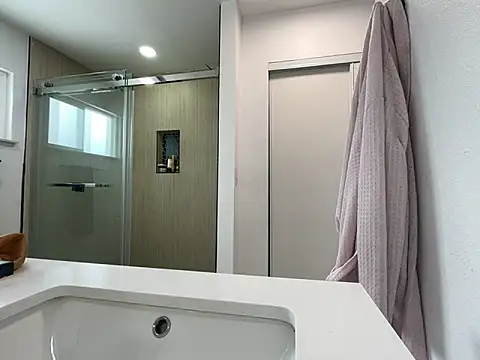 Anadia Starr online show from April 2026 09:10:02 PM