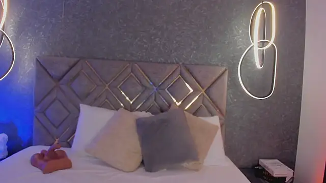 Snapshot of Bella-Swant chatting on February 2026 07:38:02 PM Bella-Swant online show from February 2026 07:38:02 PM