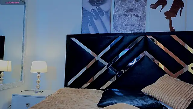 Zoe-yanin online show from April 2026 06:57:01 PM