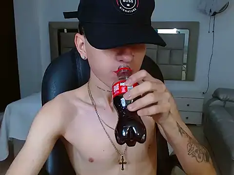 eroboyxox online show from February 2026 09:04:01 PM