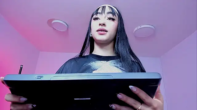 Maddie Rosee online show from February 2026 02:23:02 AM