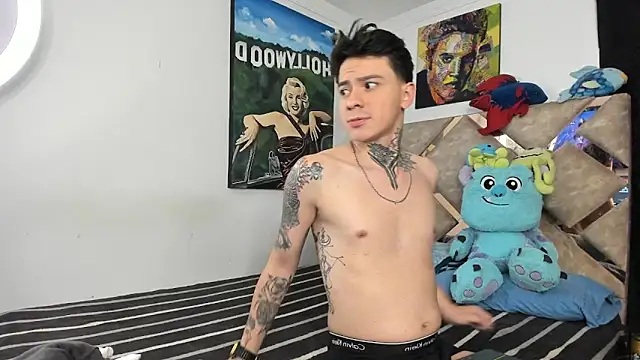 Snapshot of logan_smith02 chatting on February 2026 10:12:02 AM logan smith02 online show from February 2026 10:12:02 AM