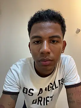 Snapshot of alexander_eros chatting on February 2026 01:06:02 AM alexander eros online show from February 2026 01:06:02 AM