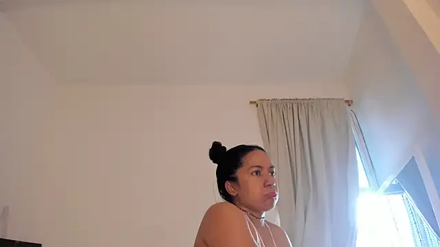 Snapshot of chiarafustox chatting on February 2026 02:52:01 PM chiarafustox online show from February 2026 02:52:01 PM