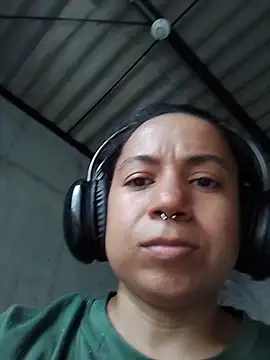 chiarafustox online show from April 2026 05:52:02 PM