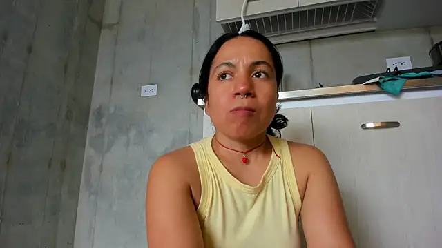 chiarafustox online show from March 2026 09:37:02 PM