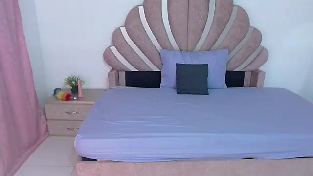 mia fox666 online show from February 2026 11:33:01 PM