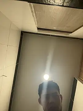 jhayko22 online show from April 2026 09:44:01 PM