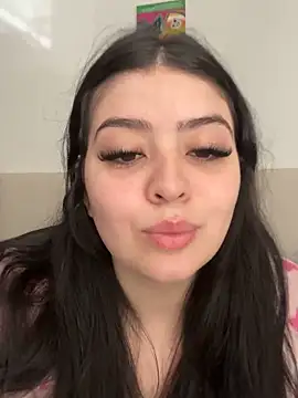lolaaculaa online show from May 2026 03:28:02 PM