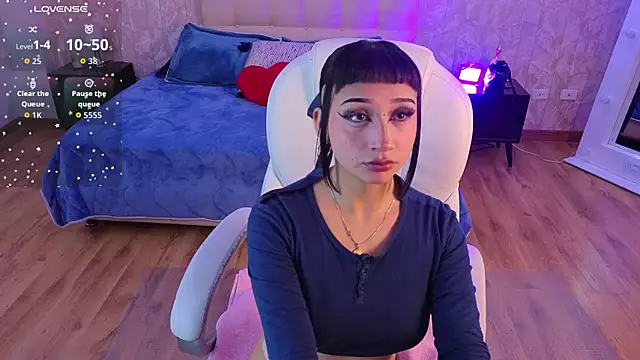 Snapshot of mia_bloom2 chatting on June 2026 05:29:02 AM mia bloom2 online show from June 2026 05:29:02 AM