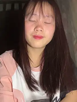 kekely online show from March 2026 04:32:02 PM