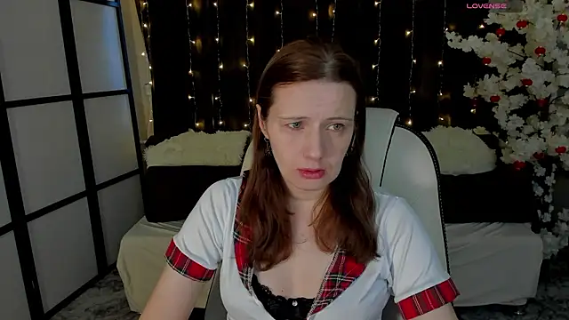 Snapshot of Kathrine_Meyer chatting on February 2026 01:51:01 AM Kathrine Meyer online show from February 2026 01:51:01 AM