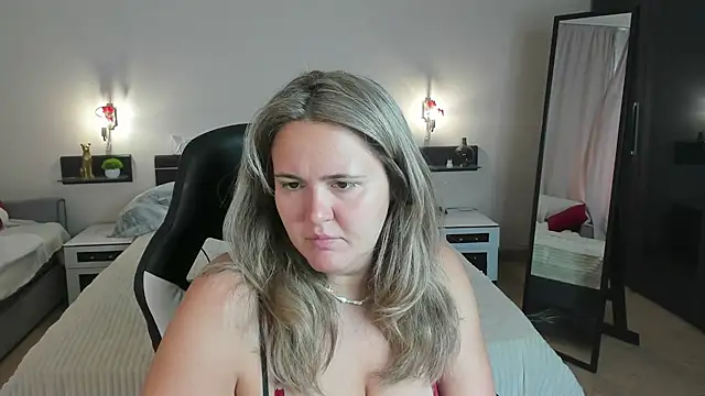 Snapshot of LilyBel chatting on July 2026 01:01:01 AM LilyBel online show from July 2026 01:01:01 AM