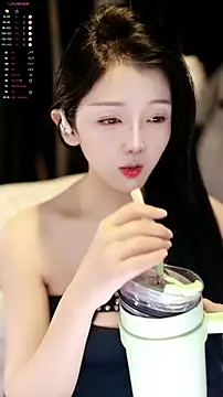 xiaomoli928 online show from April 2026 08:37:02 PM