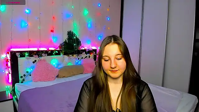 Snapshot of EvaxCharm chatting on February 2026 09:31:01 AM EvaxCharm online show from February 2026 09:31:01 AM