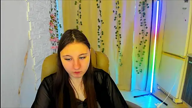 Snapshot of EvaxCharm chatting on February 2026 04:19:02 AM EvaxCharm online show from February 2026 04:19:02 AM