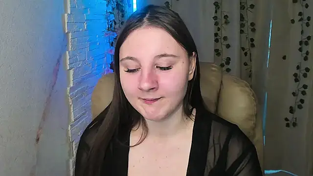 Snapshot of EvaxCharm chatting on February 2026 05:52:02 AM EvaxCharm online show from February 2026 05:52:02 AM