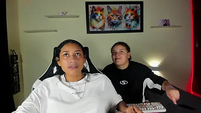 Snapshot of meredit_cris23 chatting on March 2026 05:15:01 AM meredit cris23 online show from March 2026 05:15:01 AM