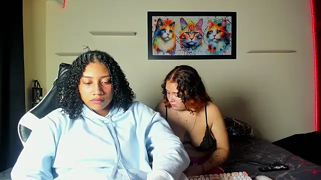 Snapshot of meredit_cris23 chatting on February 2026 05:59:01 AM meredit cris23 online show from February 2026 05:59:01 AM