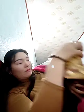 Snapshot of Marui-1 chatting on February 2026 02:15:01 PM Marui-1 online show from February 2026 02:15:01 PM