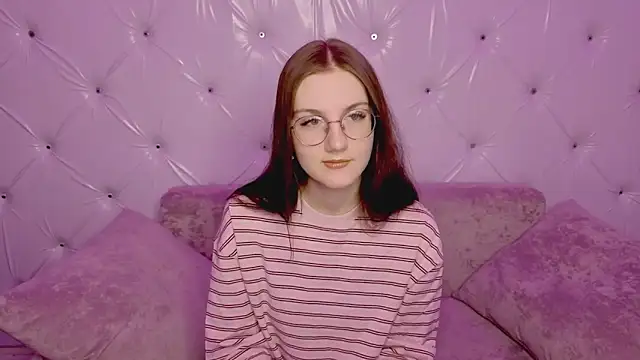 Snapshot of VixenLight chatting on February 2026 02:35:02 AM VixenLight online show from February 2026 02:35:02 AM