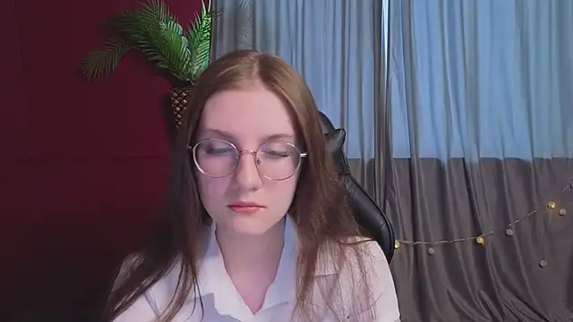 Snapshot of VixenLight chatting on February 2026 02:34:02 AM VixenLight online show from February 2026 02:34:02 AM