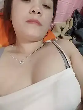 Snapshot of Liora-123 chatting on February 2026 04:53:02 AM Liora-123 online show from February 2026 04:53:02 AM