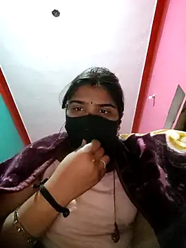 Divyanshi hott online show from February 2026 05:20:02 PM