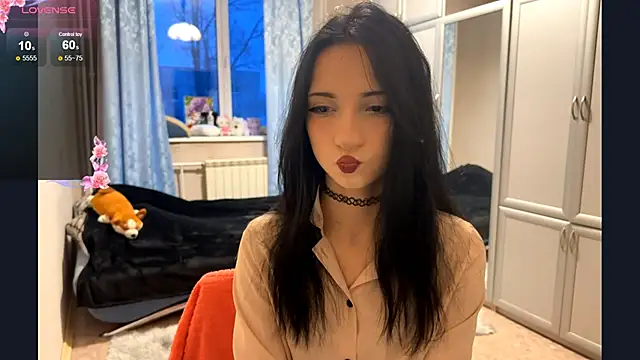 UrBabeLuna online show from February 2026 04:10:01 AM