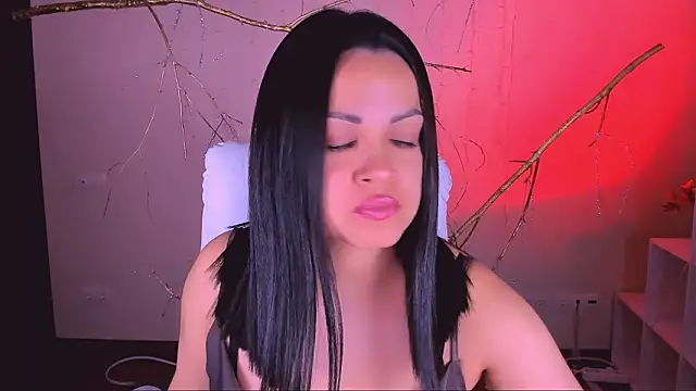 Snapshot of karolina_robinson chatting on February 2026 12:17:01 PM karolina robinson online show from February 2026 12:17:01 PM