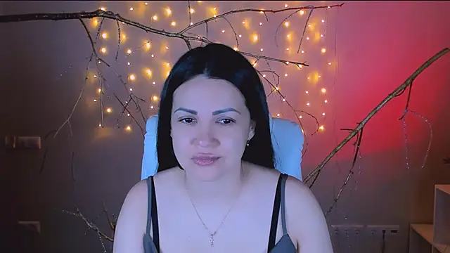 Snapshot of karolina_robinson chatting on February 2026 11:39:02 AM karolina robinson online show from February 2026 11:39:02 AM