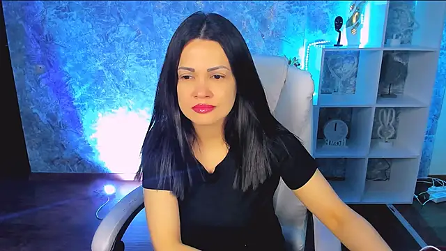 karolina robinson online show from April 2026 11:57:01 AM