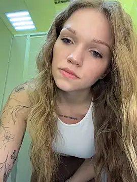Snapshot of StreetSquirt chatting on July 2026 04:09:02 AM StreetSquirt online show from July 2026 04:09:02 AM