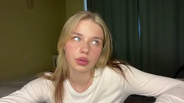 EarthaStinett online show from April 2026 11:35:01 AM