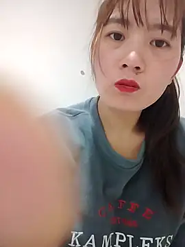 Snapshot of Queen-love45 chatting on February 2026 06:26:01 AM Queen-love45 online show from February 2026 06:26:01 AM