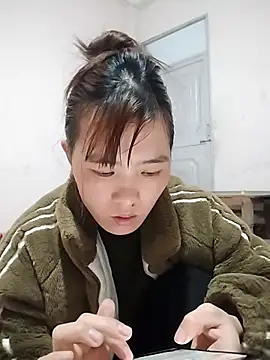 Snapshot of Queen-love45 chatting on February 2026 01:51:02 PM Queen-love45 online show from February 2026 01:51:02 PM