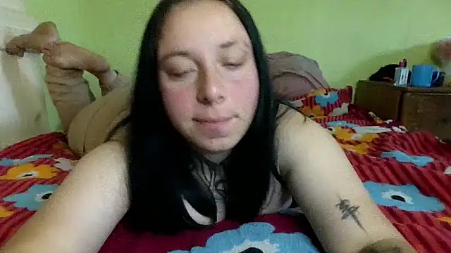 Snapshot of MillaSourety chatting on June 2026 02:33:01 PM MillaSourety online show from June 2026 02:33:01 PM