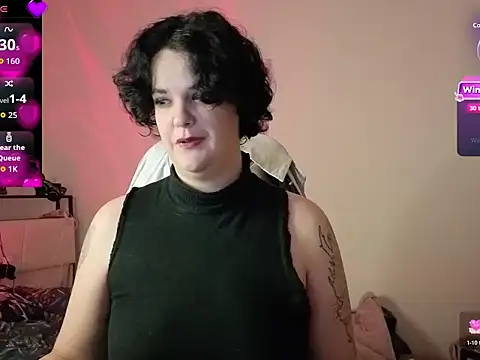 lunatigre4 online show from February 2026 03:14:01 PM