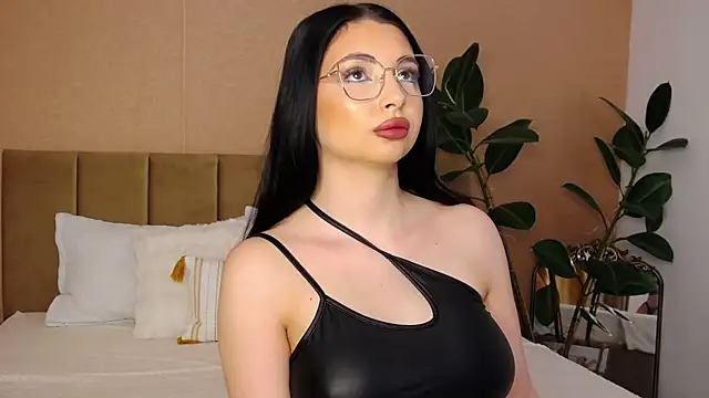 BellaHere online show from May 2026 06:53:01 AM