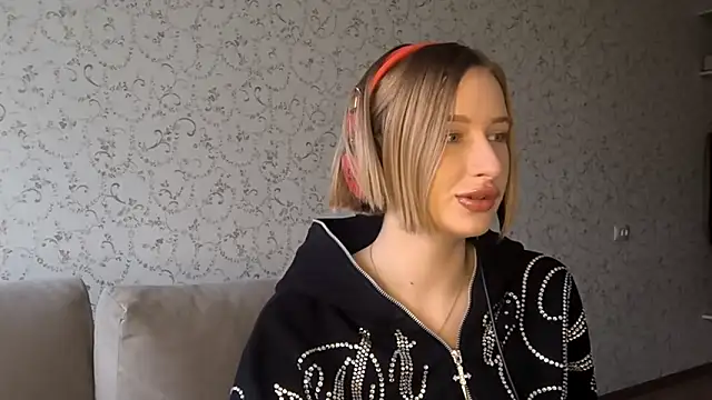 DeliciaBagnoli online show from March 2026 02:19:02 PM