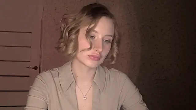 DeliciaBagnoli online show from March 2026 05:28:02 PM