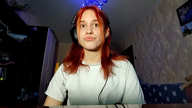 CalandraRolon online show from February 2026 03:45:01 PM