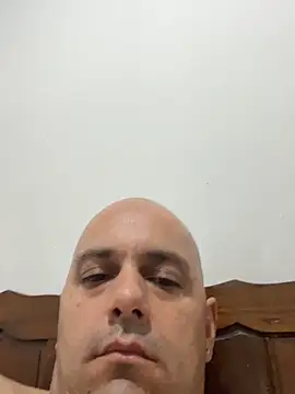 kipsy0 online show from February 2026 03:06:01 AM